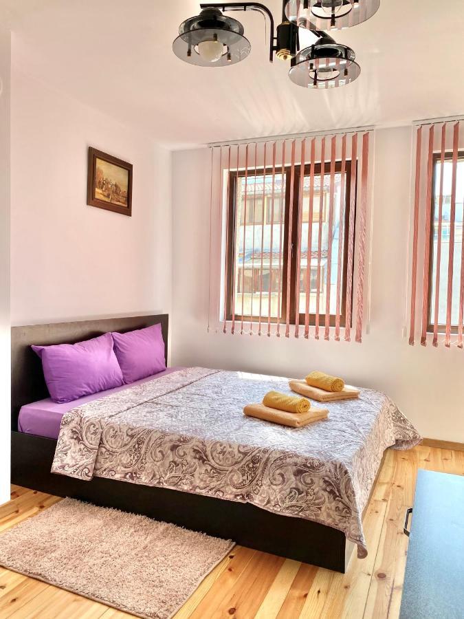 Bright Central Studio For 4 In Burgas Zewnętrze zdjęcie